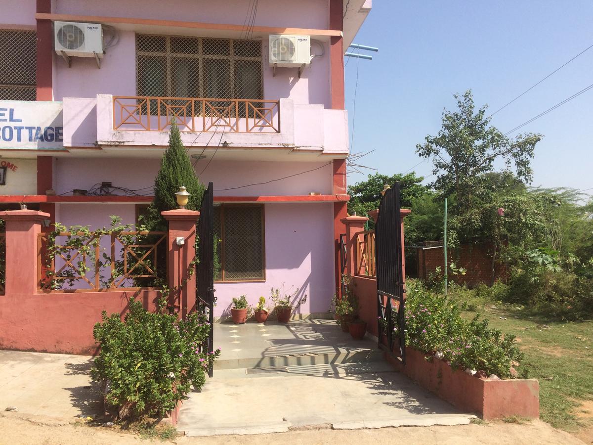 Hotel Krishna Cottage Khajurāho Exterior photo